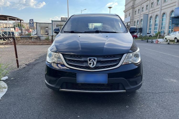 Used Baojun 730 2016 1.5L Manual Value Edition 7 Seats China V Emission Standard Exterior 1