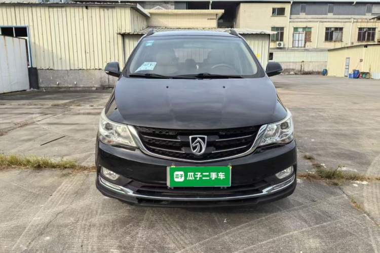 Used Baojun 730 2016 1.5L Manual Comfort Version 7 Seats China V Emission Standard Exterior 1