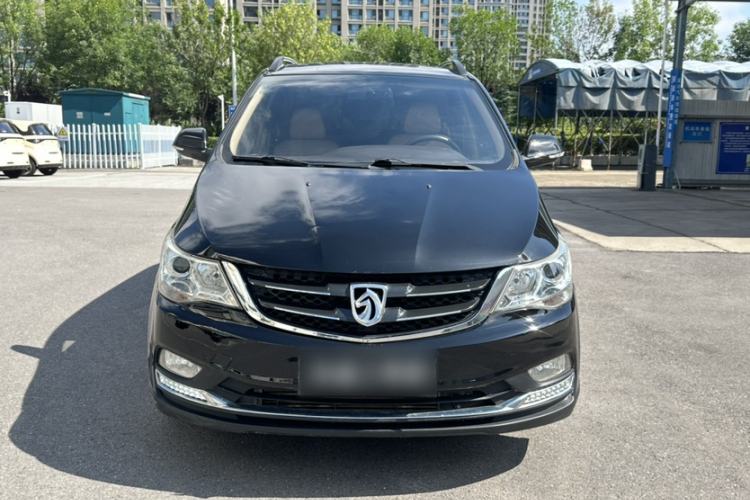 Used Baojun 730 2016 1.5T Manual Luxury Edition 7 Seats Exterior 1