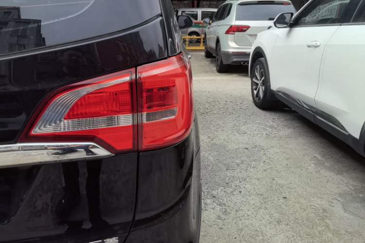 Used Baojun 730 2016 1.5L Manual Comfort Version 7 Seats China V Emission Standard Exterior 3