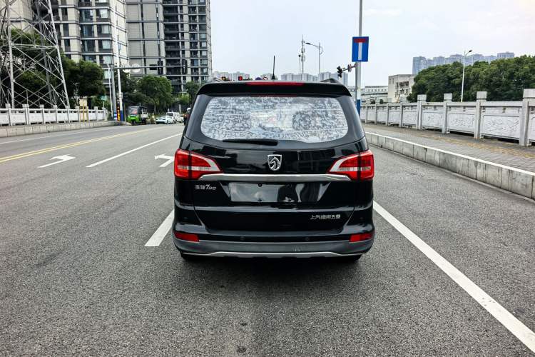 Used Baojun 730 2016 1.5T Manual Comfort Version 7 Seats Exterior 5