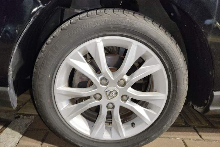 Used Baojun 730 2016 1.5L Manual Comfort Version 7 Seats China V Emission Standard Exterior 7