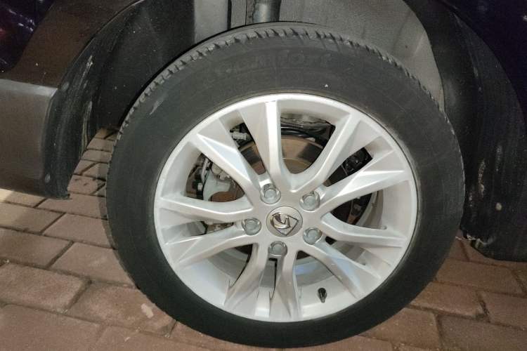 Used Baojun 730 2016 1.5L Manual Comfort Version 7 Seats China V Emission Standard Exterior 8