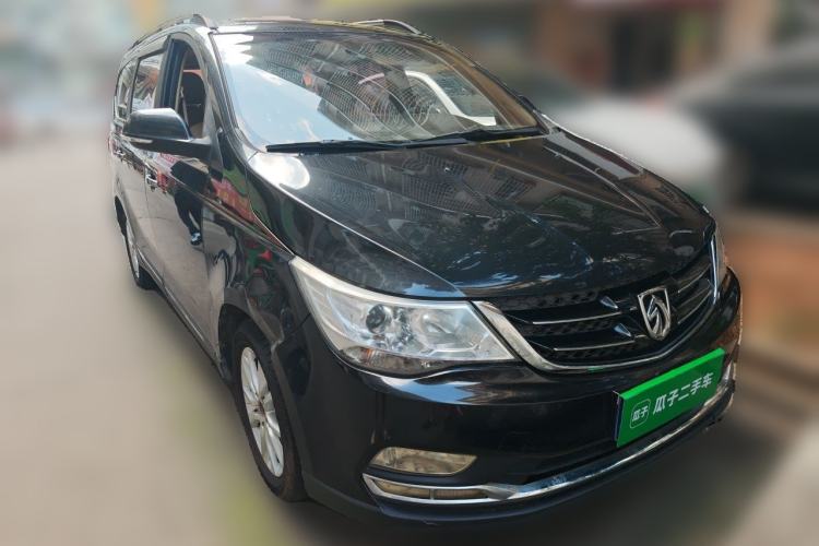 Used Baojun 730 2016 1.8L iAMT Comfort Version 7 Seats Front Right 45 Deg