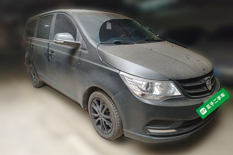 Used Baojun 730 2016 1.5L Manual Standard Version 7 Seats Front Right 45 Deg