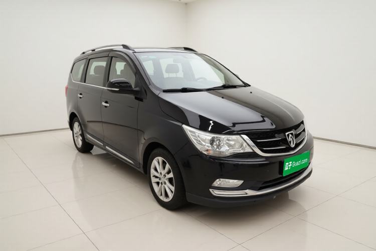 Used Baojun 730 2016 1.5L Manual Comfort Version 7 Seats China V Emission Standard Front Right 45 Deg