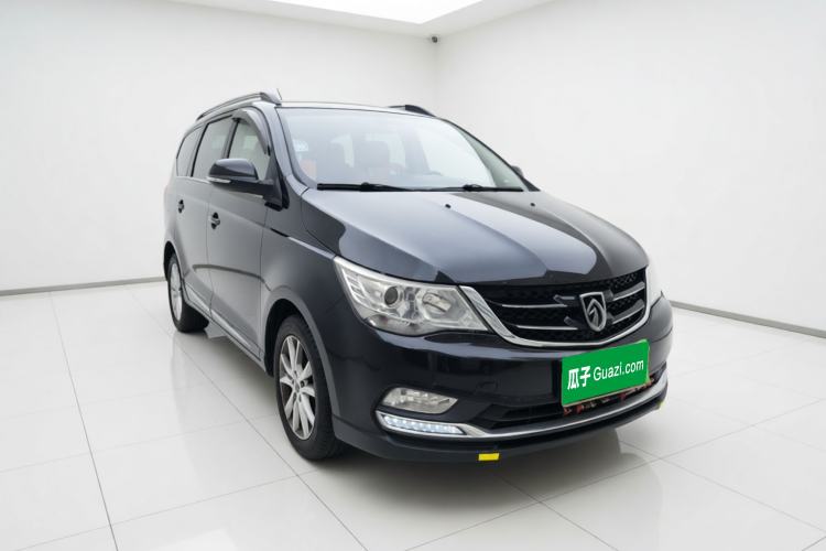 Used Baojun 730 2016 1.5L Manual Luxury Edition 7 Seats Front Right 45 Deg