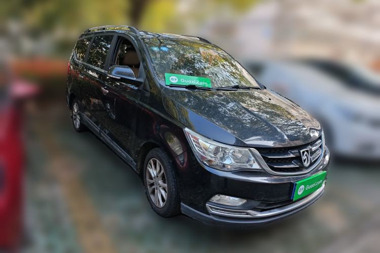 Used Baojun 730 2016 1.5L Manual Comfort Version 7 Seats China V Emission Standard Front Right 45 Deg