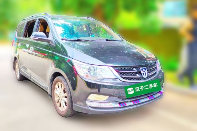 Used Baojun 730 2016 1.8L Manual Luxury Edition 7 Seats Front Right 45 Deg