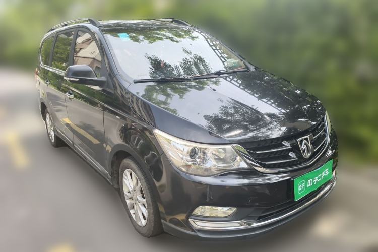 Used Baojun 730 2016 1.5L Manual Comfort Version 7 Seats China V Emission Standard Front Right 45 Deg