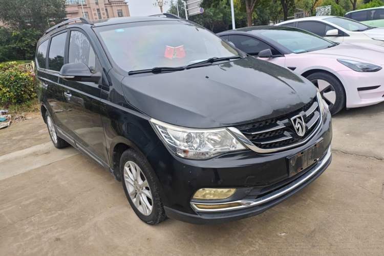 Used Baojun 730 2016 1.5L Manual Comfort Version 7 Seats China V Emission Standard Front Right 45 Deg