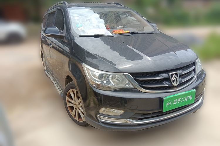 Used Baojun 730 2016 1.5L Manual Comfort Version 7 Seats China V Emission Standard Front Right 45 Deg