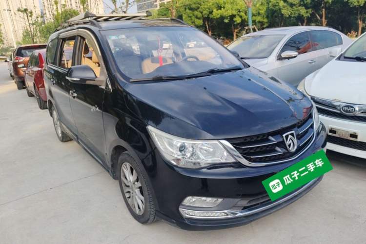 Used Baojun 730 2016 1.5L Manual Luxury Edition 7 Seats Front Right 45 Deg
