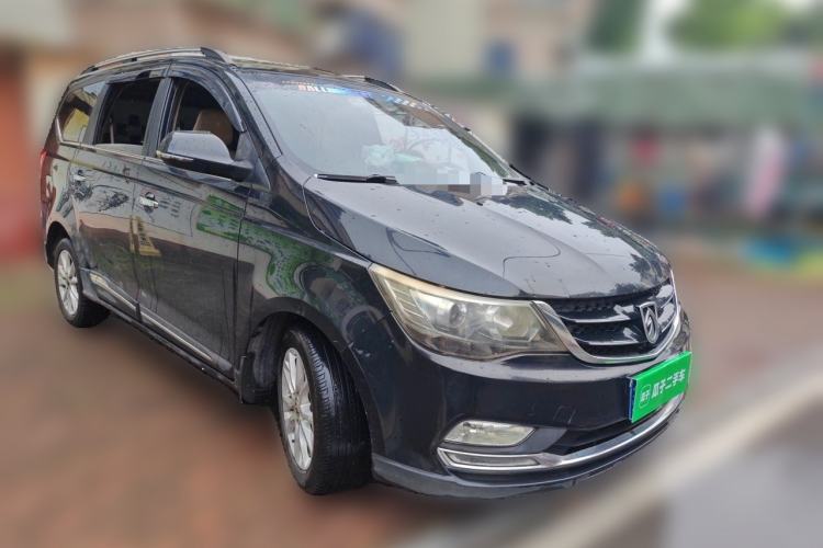 Used Baojun 730 2016 1.5L Manual Comfort Version 7 Seats China V Emission Standard Front Right 45 Deg