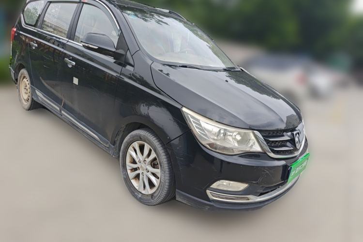 Used Baojun 730 2016 1.5L Manual Comfort Version 7 Seats China V Emission Standard Front Right 45 Deg