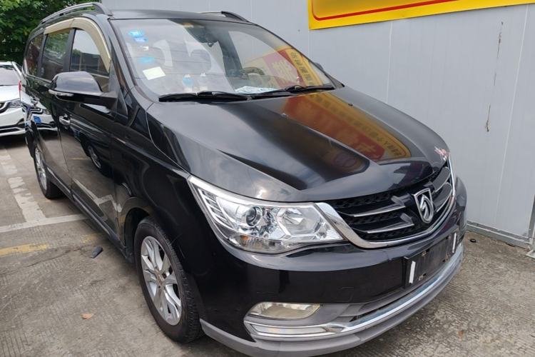 Used Baojun 730 2016 1.5T Manual Comfort Version 7 Seats Front Right 45 Deg