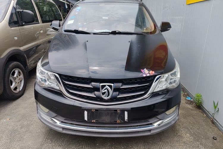 Used Baojun 730 2016 1.5T Manual Comfort Version 7 Seats Front