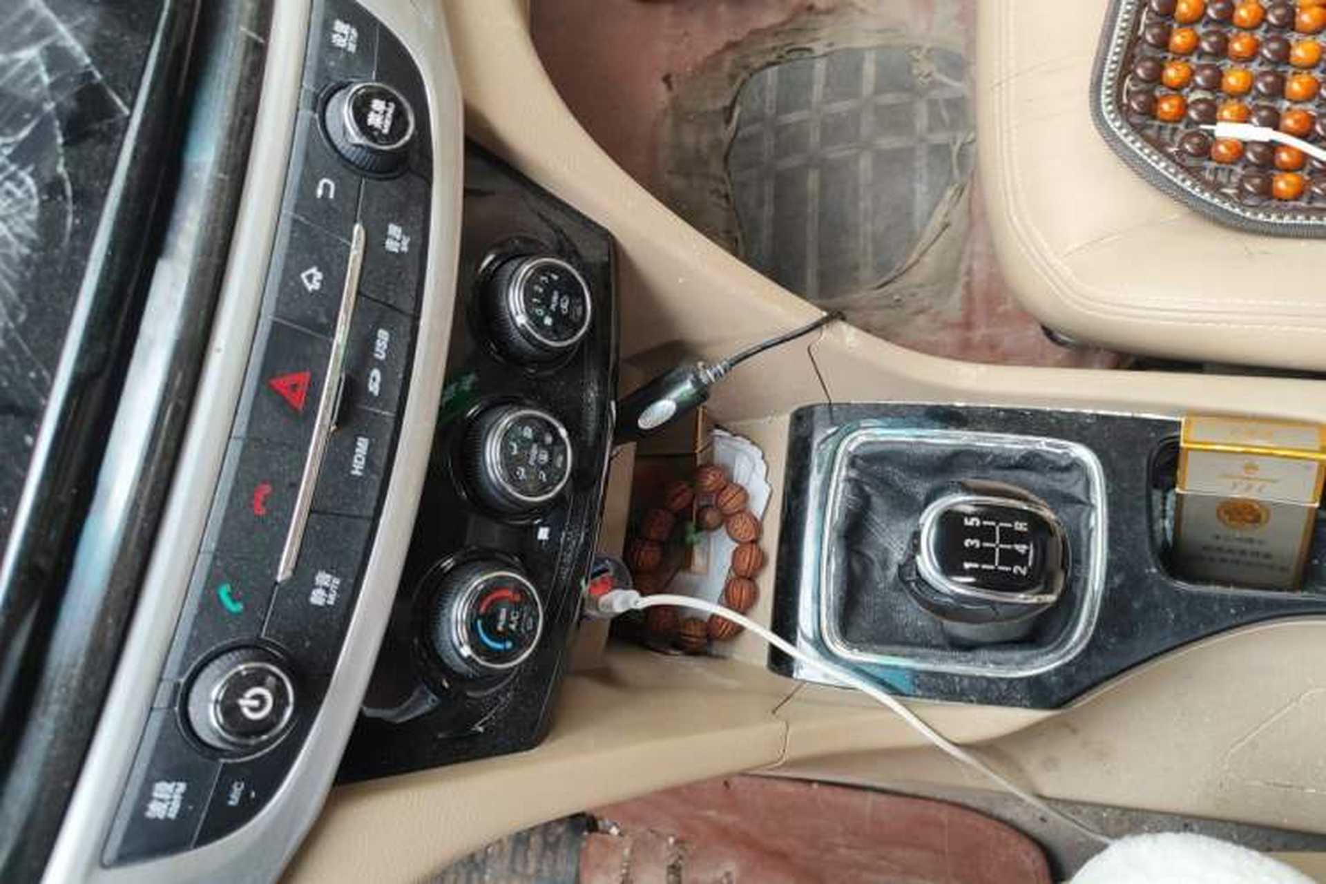 Used Baojun 730 2016 1.5L Manual Comfort Version 7 Seats China V Emission Standard Gear Lever