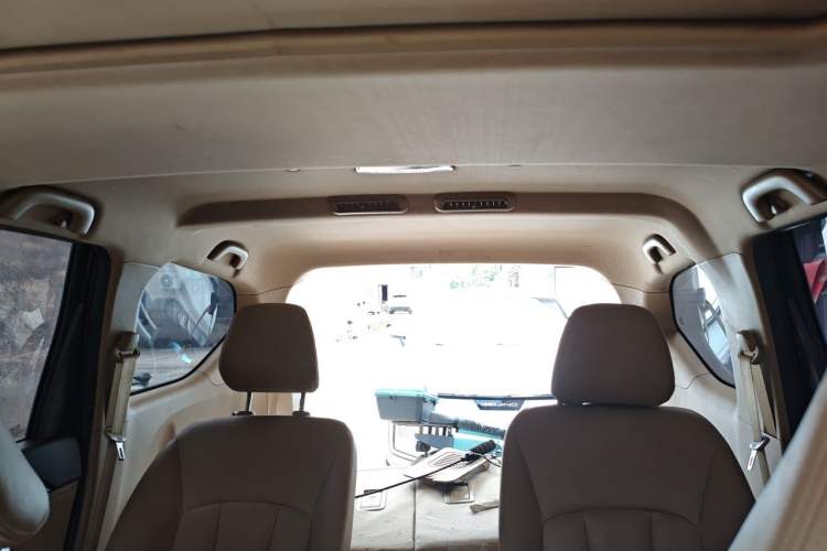 Used Baojun 730 2016 1.8L Manual Luxury Edition 7 Seats Headliner