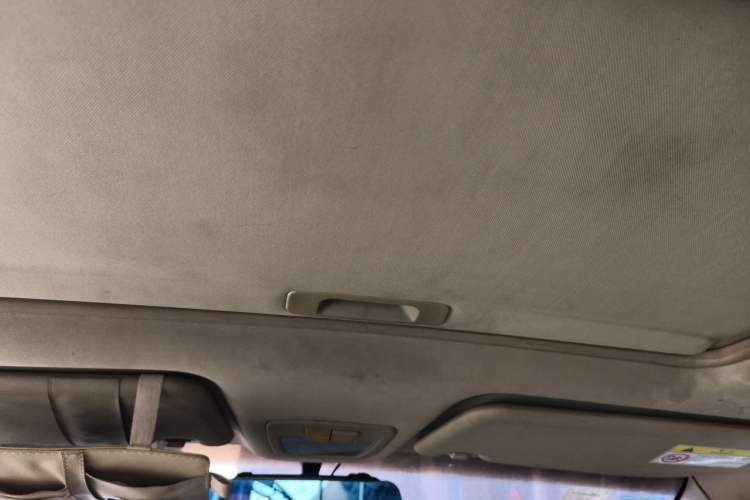 Used Baojun 730 2016 1.5L Manual Luxury Edition 7 Seats Headliner