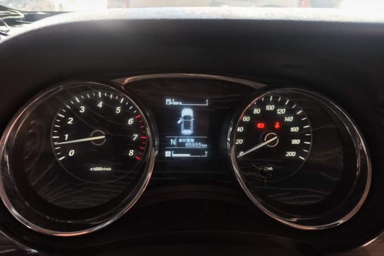 Used Baojun 730 2016 1.8L iAMT Luxury Model 7 Seats Instrument Cluster