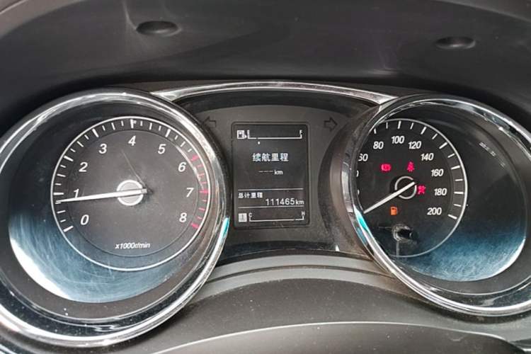 Used Baojun 730 2016 1.5T Manual Comfort Version 7 Seats Instrument Cluster