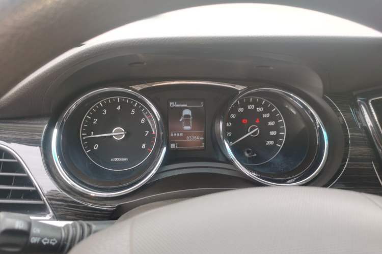 Used Baojun 730 2016 1.5T Manual Comfort Version 7 Seats Instrument Cluster