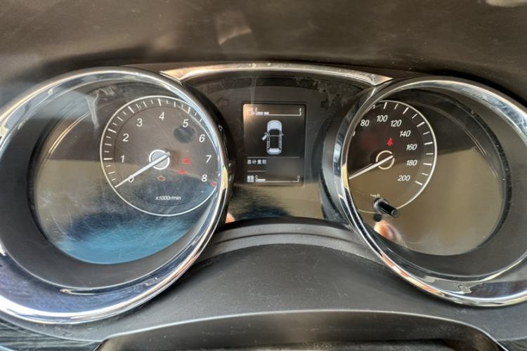 Used Baojun 730 2016 1.5T Manual Luxury Edition 7 Seats Instrument Cluster
