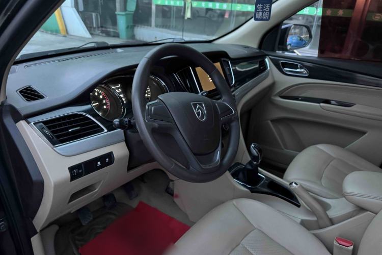 Used Baojun 730 2016 1.5L Manual Comfort Version 7 Seats China V Emission Standard Interior 6