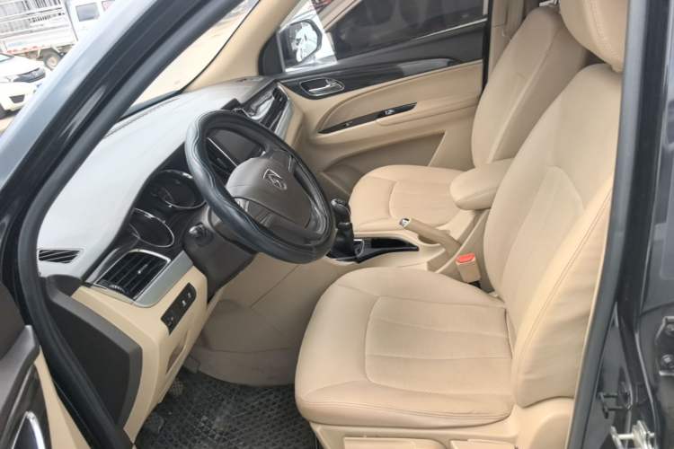 Used Baojun 730 2016 1.5L Manual Comfort Version 7 Seats China V Emission Standard Left Front Seat