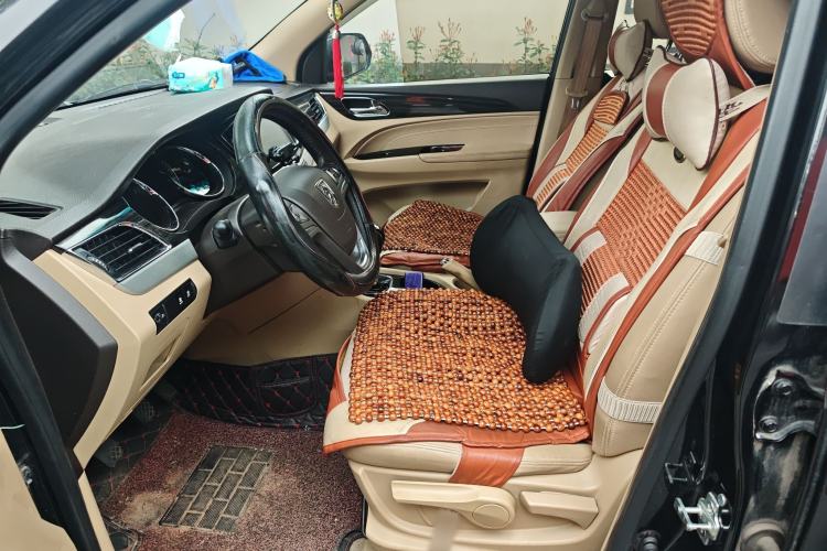 Used Baojun 730 2016 1.5T Manual Luxury Edition 7 Seats Left Front Seat