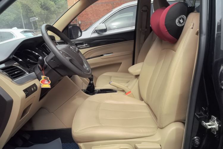 Used Baojun 730 2016 1.5L Manual Comfort Version 7 Seats China V Emission Standard Left Front Seat