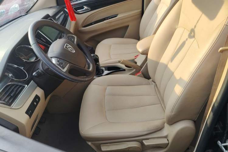 Used Baojun 730 2016 1.5L Manual Luxury Edition 7 Seats Left Front Seat