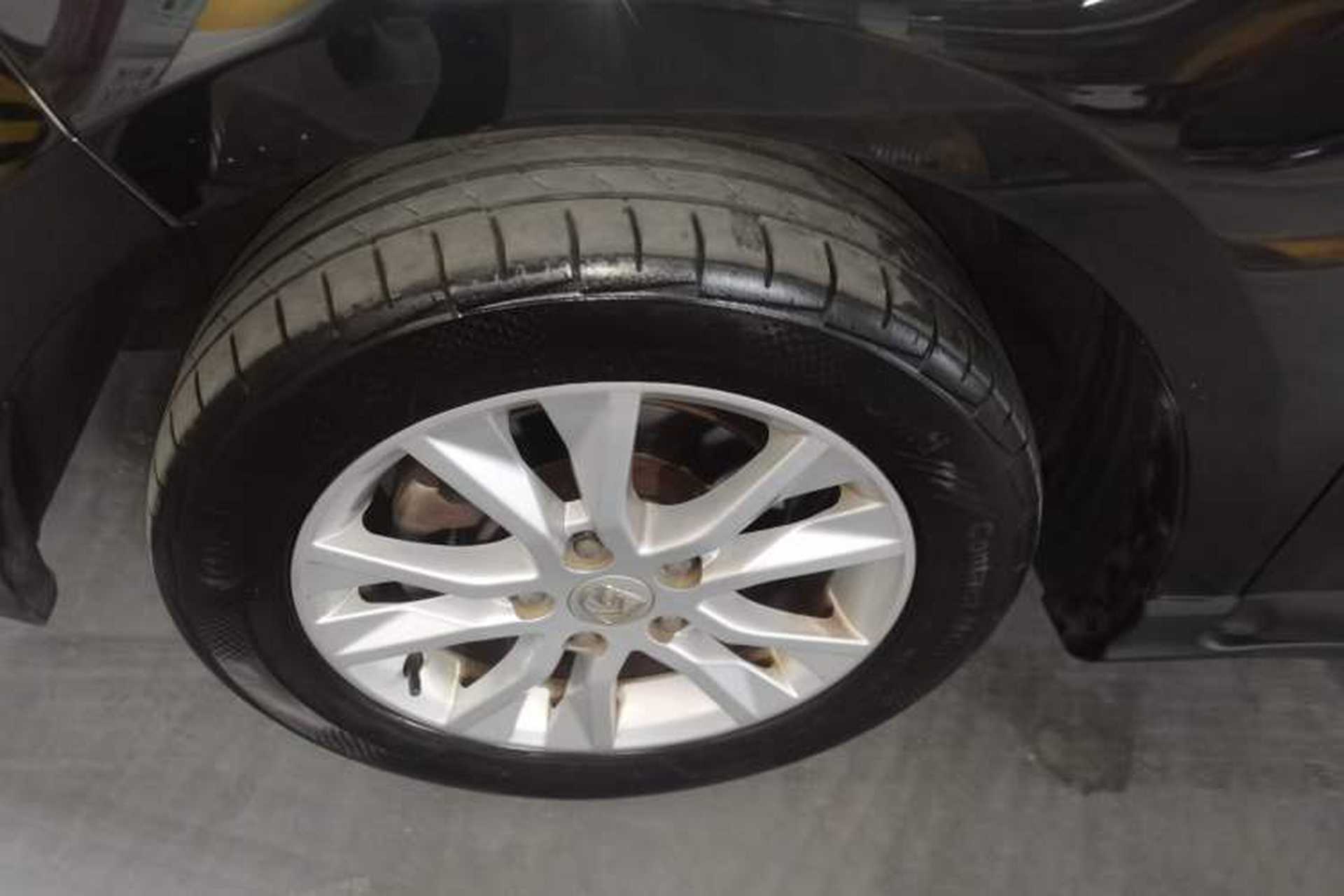 Used Baojun 730 2016 1.8L iAMT Luxury Model 7 Seats Left Front Wheel Hub