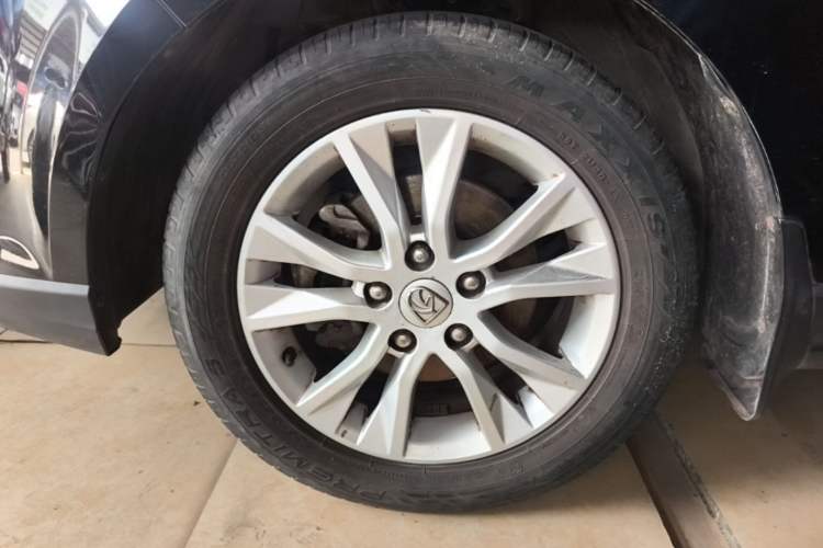 Used Baojun 730 2016 1.8L iAMT Luxury Model 7 Seats Left Front Wheel Hub