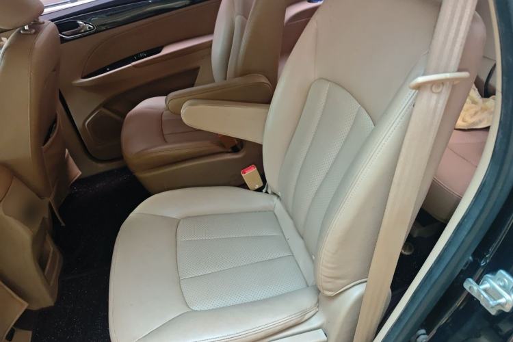 Used Baojun 730 2016 1.8L iAMT Comfort Version 7 Seats Left Rear Seat