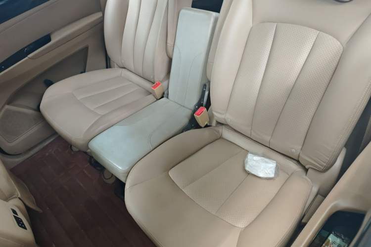 Used Baojun 730 2016 1.5T Manual Luxury Edition 7 Seats Left Rear Seat