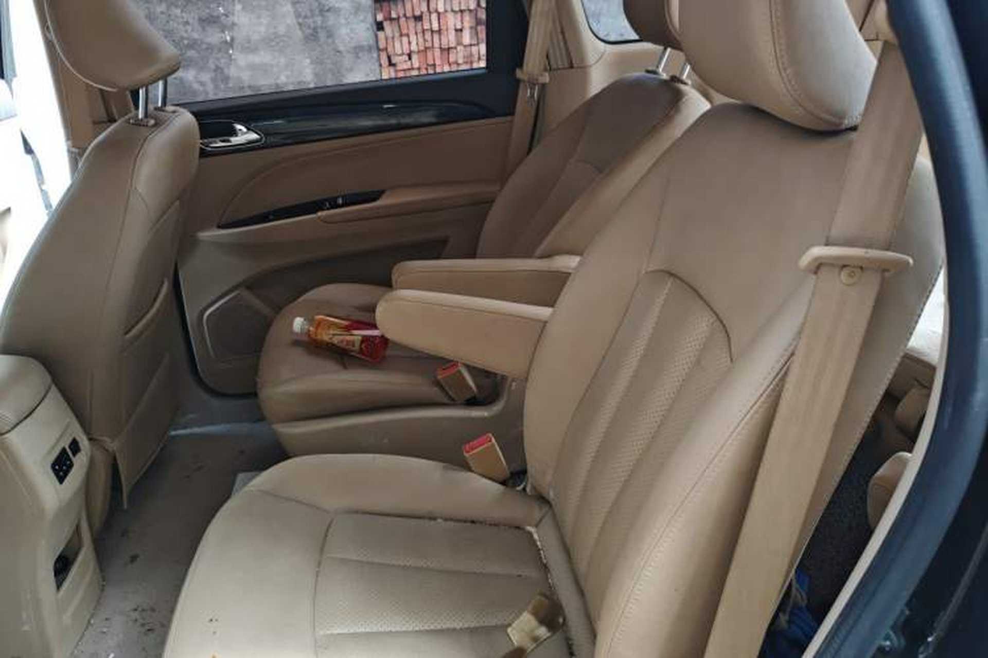 Used Baojun 730 2016 1.8L Manual Luxury Edition 7 Seats Left Rear Seat