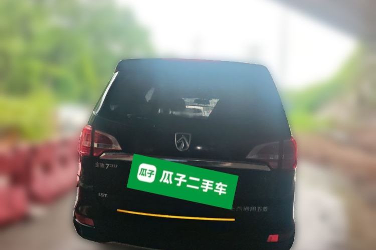 Used Baojun 730 2016 1.5T Manual Comfort Version 7 Seats Rear