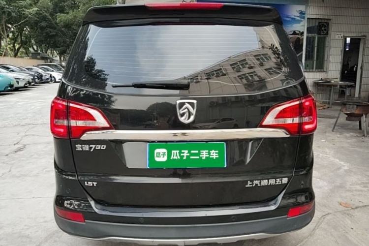 Used Baojun 730 2016 1.5T Manual Comfort Version 7 Seats Rear