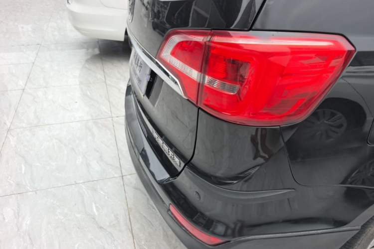 Used Baojun 730 2016 1.5L Manual Comfort Version 7 Seats China V Emission Standard Rear Right 45 Deg