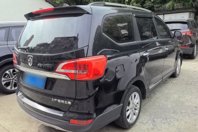 Used Baojun 730 2016 1.5L Manual Comfort Version 7 Seats China V Emission Standard Rear Right 45 Deg