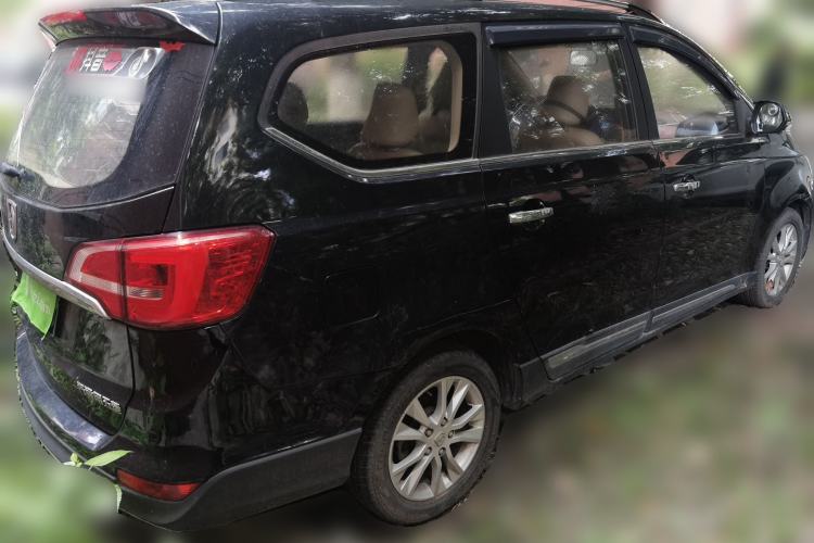 Used Baojun 730 2016 1.5T Manual Luxury Edition 7 Seats Rear Right 45 Deg