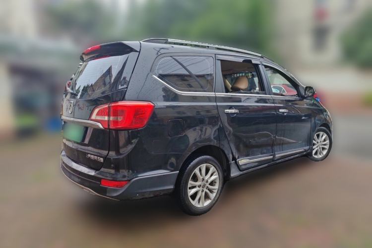 Used Baojun 730 2016 1.5L Manual Comfort Version 7 Seats China V Emission Standard Rear Right 45 Deg