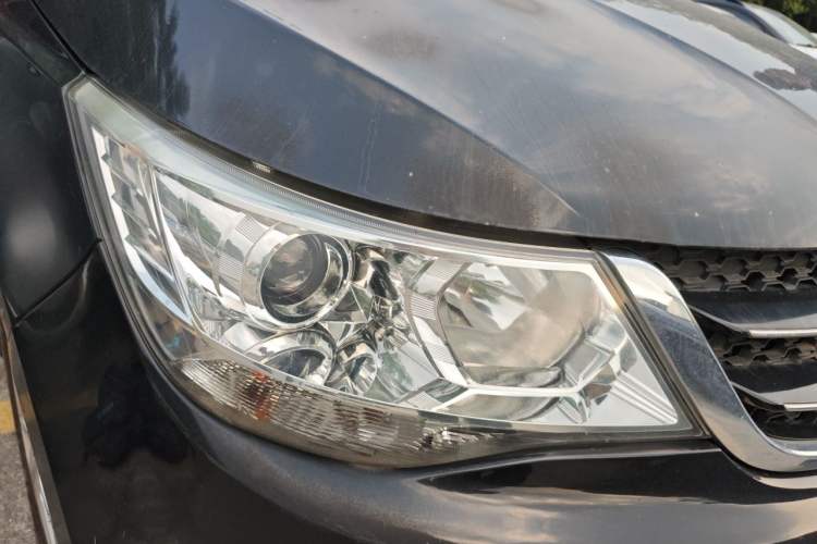 Used Baojun 730 2016 1.5L Manual Comfort Version 7 Seats China V Emission Standard Right Front Headlight