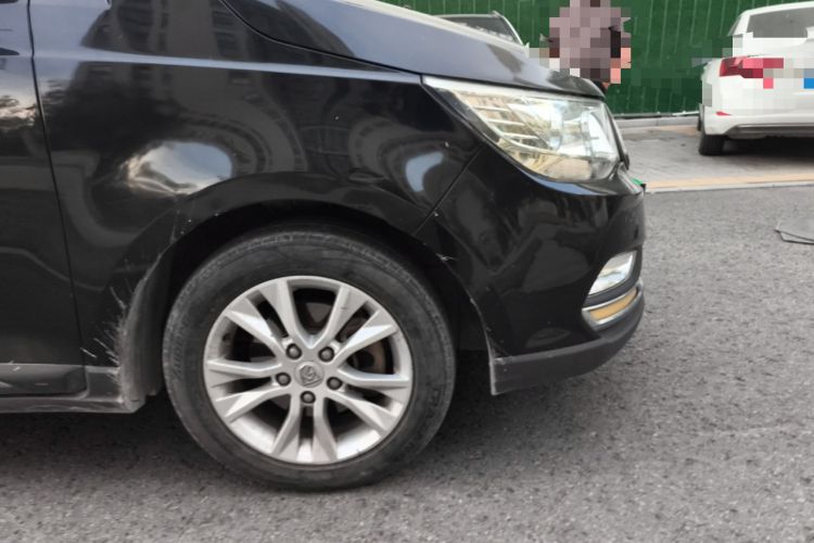 Used Baojun 730 2016 1.5L Manual Comfort Version 7 Seats China V Emission Standard Right Front Wheel Hub