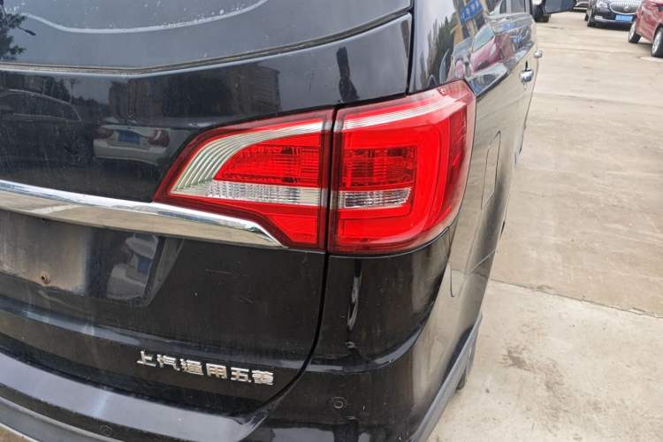 Used Baojun 730 2016 1.5L Manual Comfort Version 7 Seats China V Emission Standard Right Rear Taillight