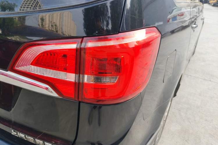 Used Baojun 730 2016 1.5L Manual Luxury Edition 7 Seats Right Rear Taillight