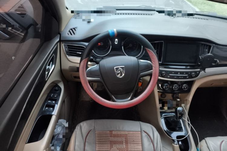 Used Baojun 730 2016 1.5L Manual Comfort Version 7 Seats China V Emission Standard Steering Wheel