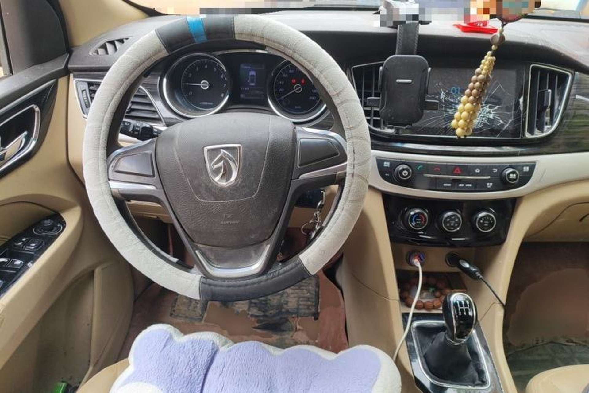 Used Baojun 730 2016 1.5L Manual Comfort Version 7 Seats China V Emission Standard Steering Wheel